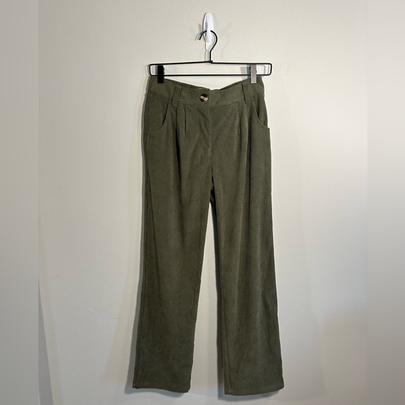 NWT Mid Rise Green Corduroy Pants - Picture 1 of 3